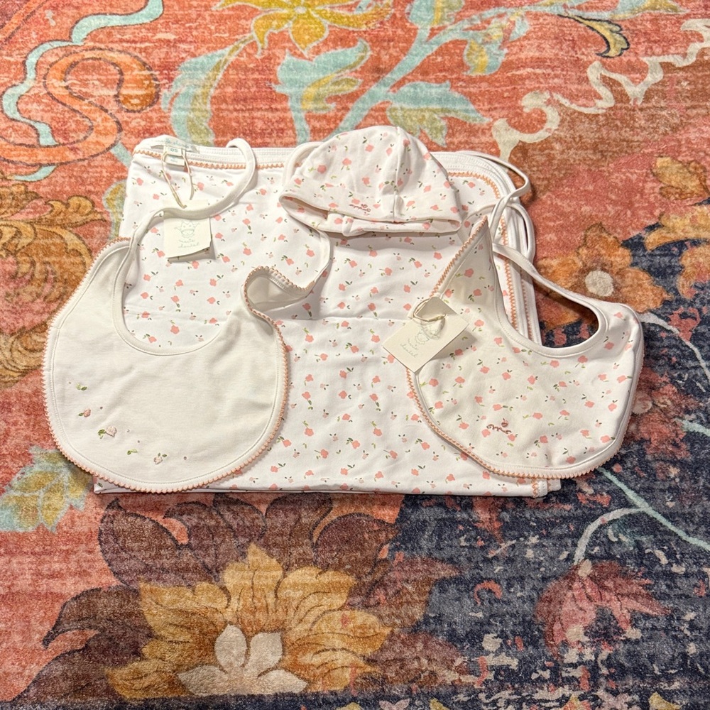 Marie Chantal Kids Set in Cream and Pink